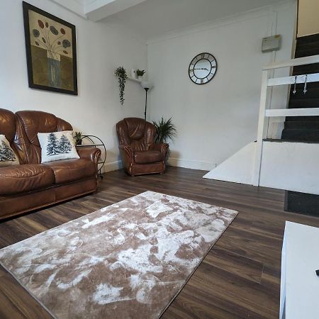 Whitchurch 1 Bedroom Apartment カーディフ エクステリア 写真