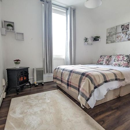 Whitchurch 1 Bedroom Apartment カーディフ エクステリア 写真
