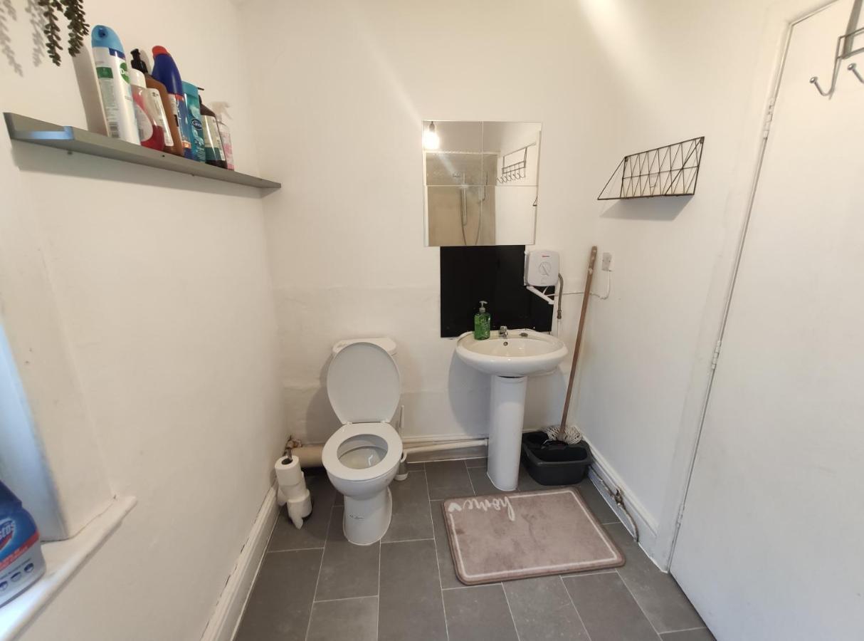 Whitchurch 1 Bedroom Apartment カーディフ エクステリア 写真