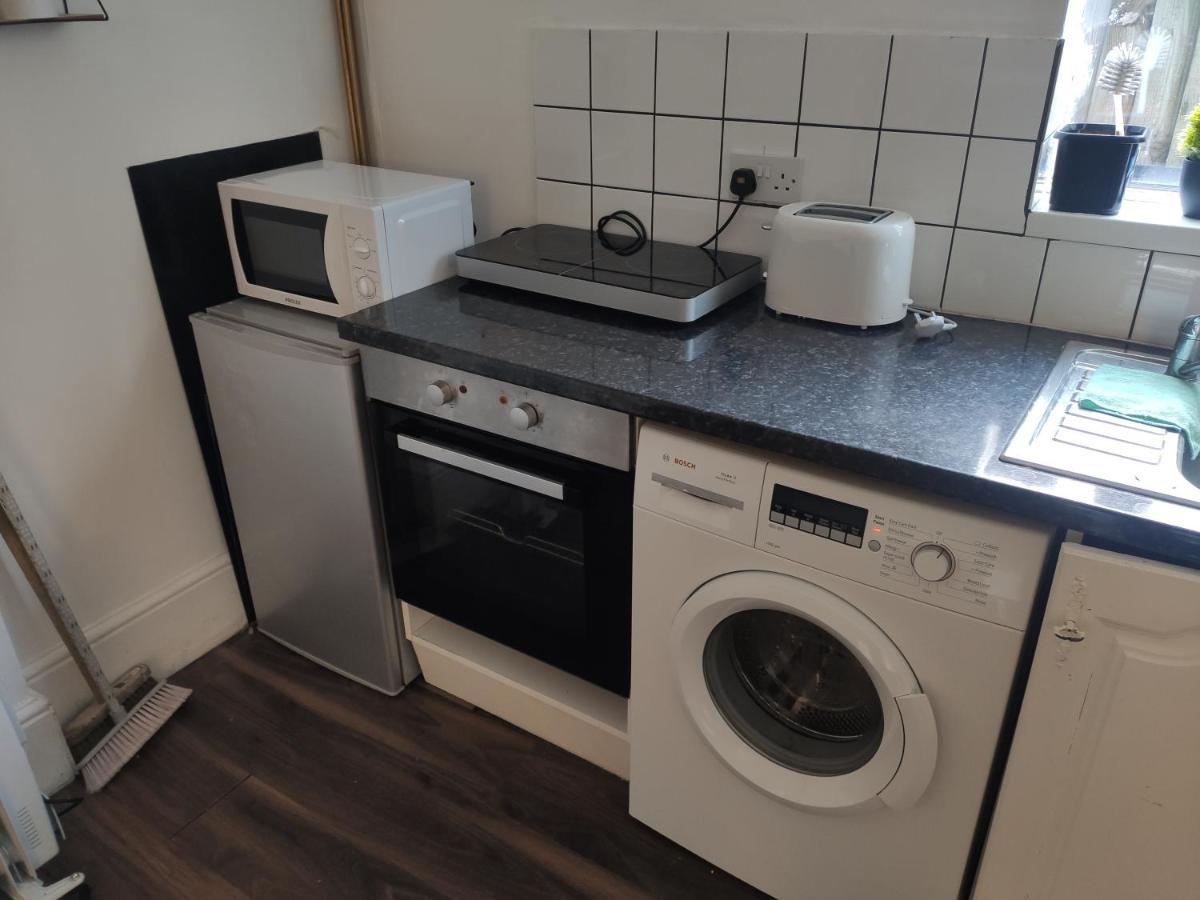 Whitchurch 1 Bedroom Apartment カーディフ エクステリア 写真
