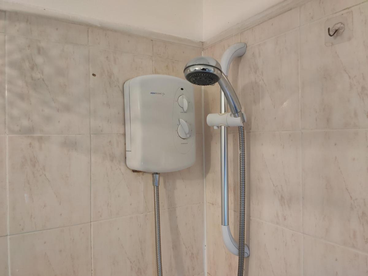 Whitchurch 1 Bedroom Apartment カーディフ エクステリア 写真