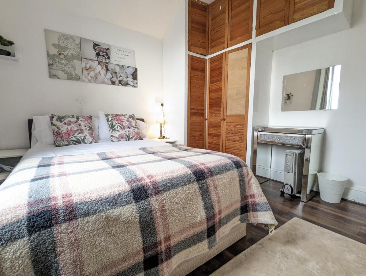 Whitchurch 1 Bedroom Apartment カーディフ エクステリア 写真